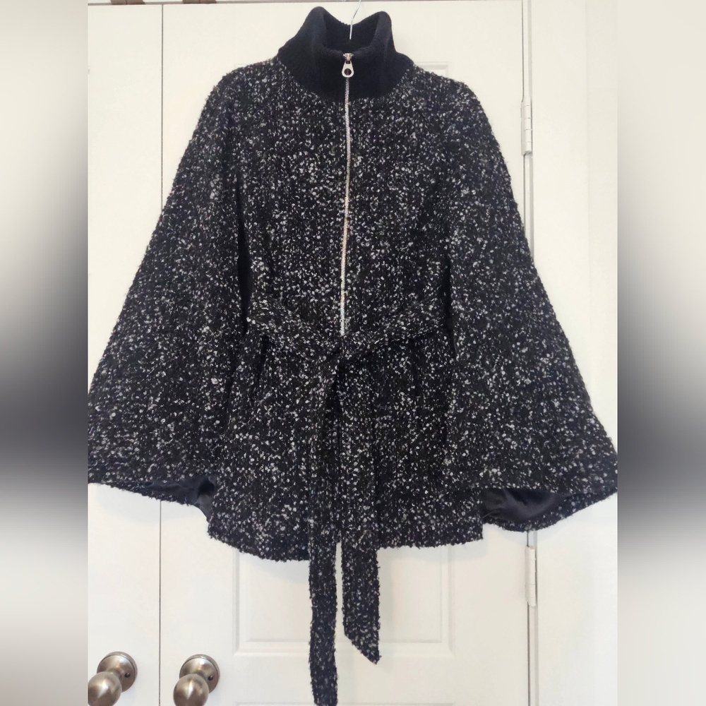Laundry By Shelli Segal Black and White Tweed Cape Coat